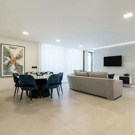 빌라 Lunarenzo Seaview, Pool, Ac, Parking *