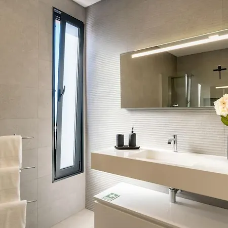 Lunarenzo Seaview, Pool, Ac, Parking *