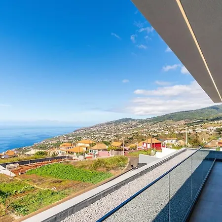 Lunarenzo Seaview, Pool, Ac, Parking