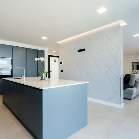 Lunarenzo Seaview, Pool, Ac, Parking * 칼례타