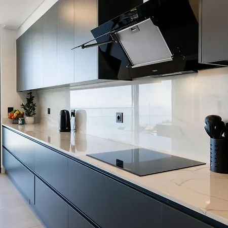 Lunarenzo Seaview, Pool, Ac, Parking *