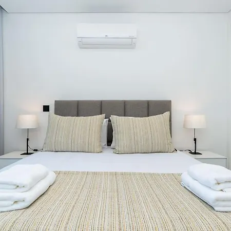 Lunarenzo Seaview, Pool, Ac, Parking *