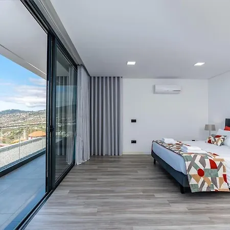 Lunarenzo Seaview, Pool, Ac, Parking