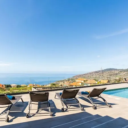 Lunarenzo Seaview, Pool, Ac, Parking فيلة *