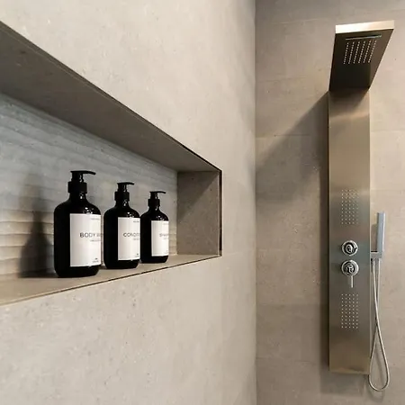 Lunarenzo Seaview, Pool, Ac, Parking