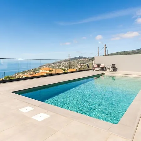 Lunarenzo Seaview, Pool, Ac, Parking فيلة *