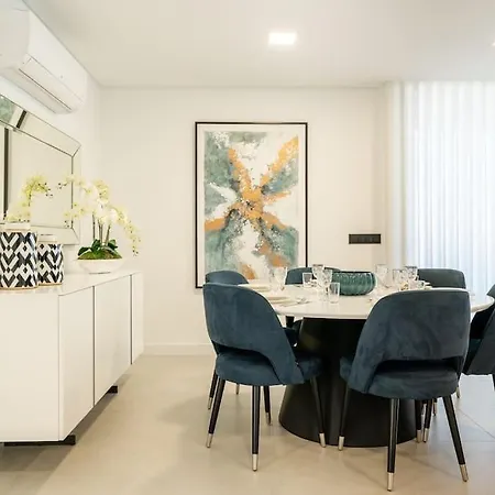 فيلة Lunarenzo Seaview, Pool, Ac, Parking