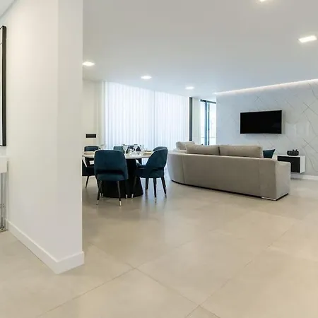 Вилла Lunarenzo Seaview, Pool, Ac, Parking Кальета