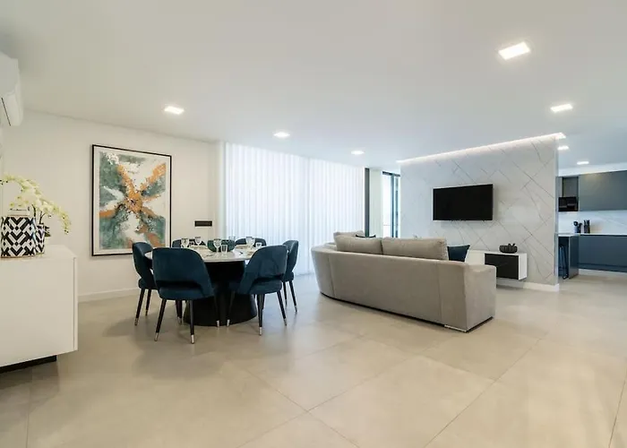 Villa Lunarenzo Seaview, Pool, Ac, Parking *