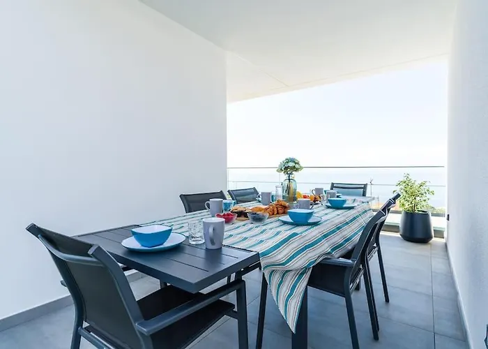 Lunarenzo Seaview, Pool, Ac, Parking Calheta (Madeira)