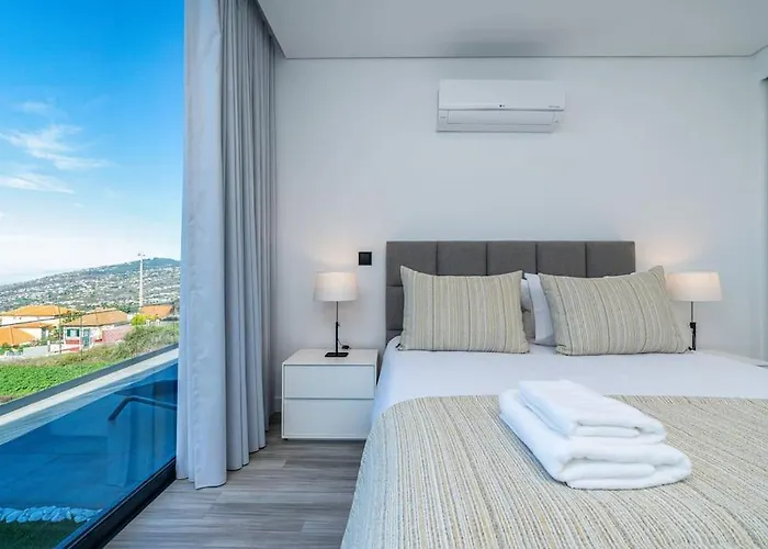 Lunarenzo Seaview, Pool, Ac, Parking Villa *